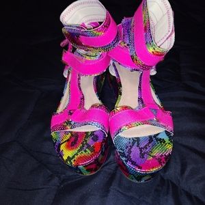 Liliana platform shoes